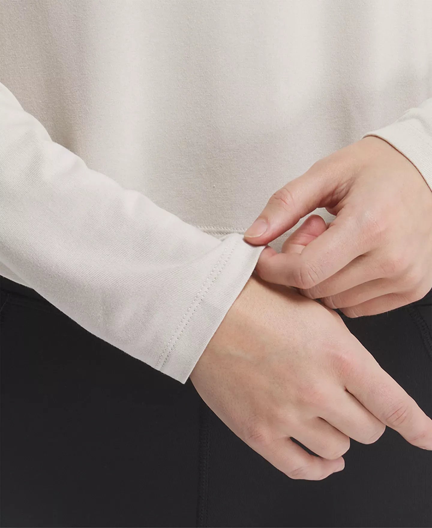 Reebok Women's Dream Blend Long-Sleeve Logo T-Shirt Top