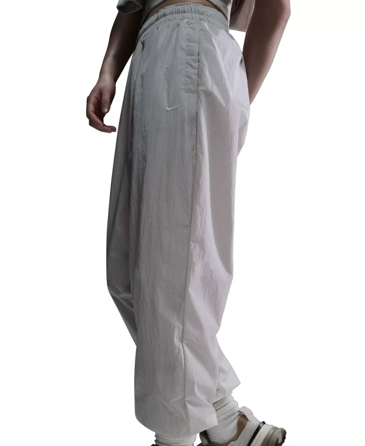 Nike Women's Sportswear Essential Mid-Rise Oversized Woven Jogger Pants